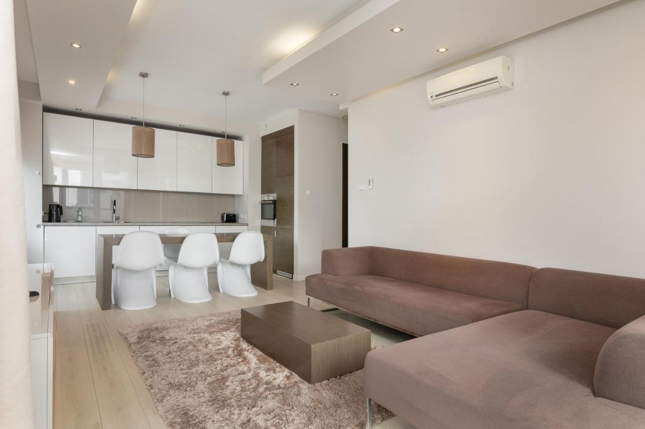 Grzybowska Platinum Apartment Tower A Varsovia Exterior foto