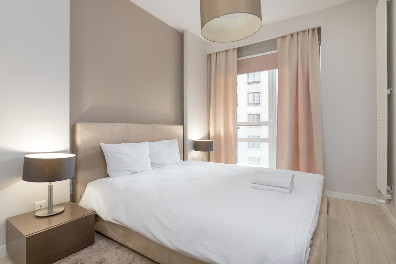 Grzybowska Platinum Apartment Tower A Varsovia Exterior foto