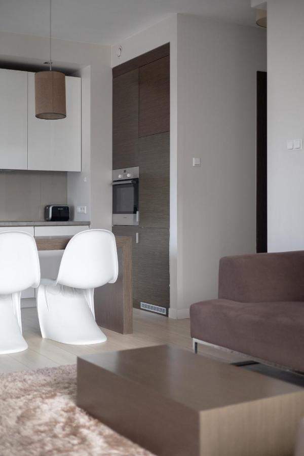 Grzybowska Platinum Apartment Tower A Varsovia Exterior foto