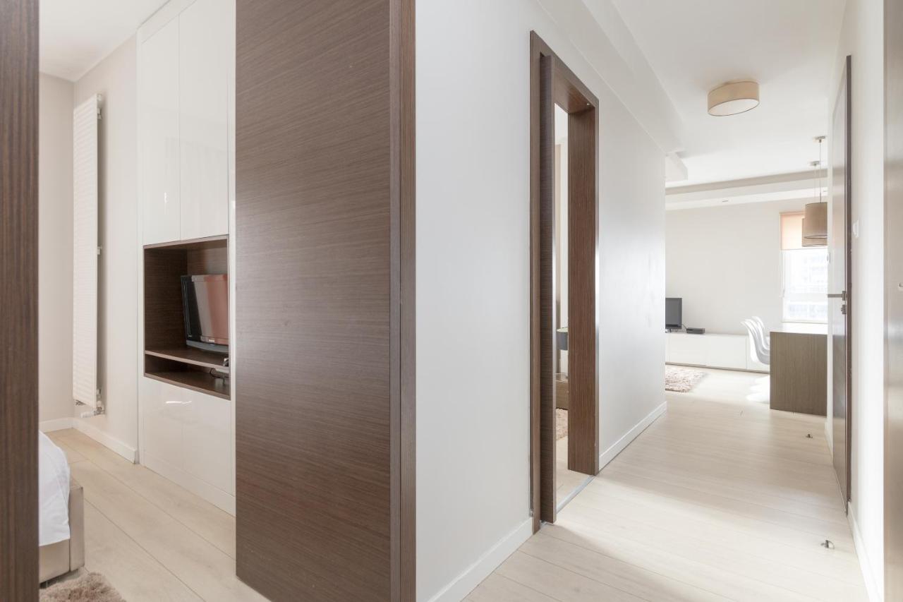 Grzybowska Platinum Apartment Tower A Varsovia Exterior foto