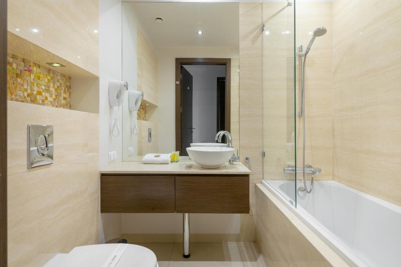Grzybowska Platinum Apartment Tower A Varsovia Exterior foto
